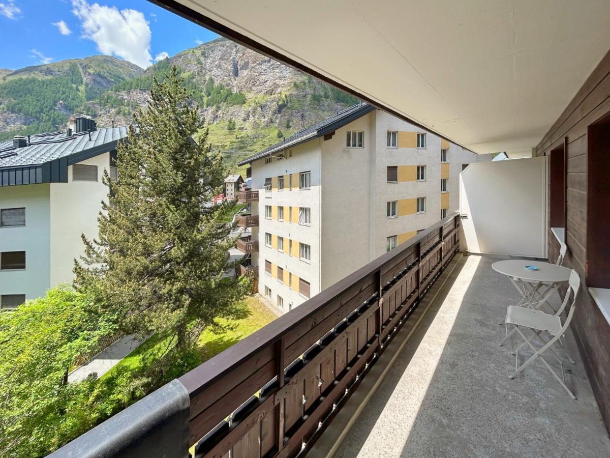 Beautiful Apartment In Zermatt With A Breathtaking View Of The Matterhorn Esterno foto