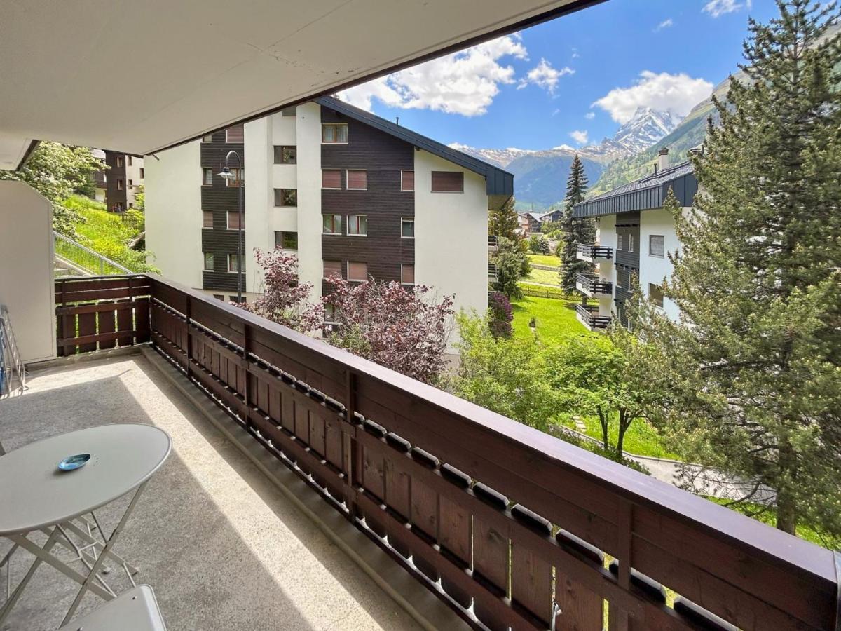 Beautiful Apartment In Zermatt With A Breathtaking View Of The Matterhorn Esterno foto