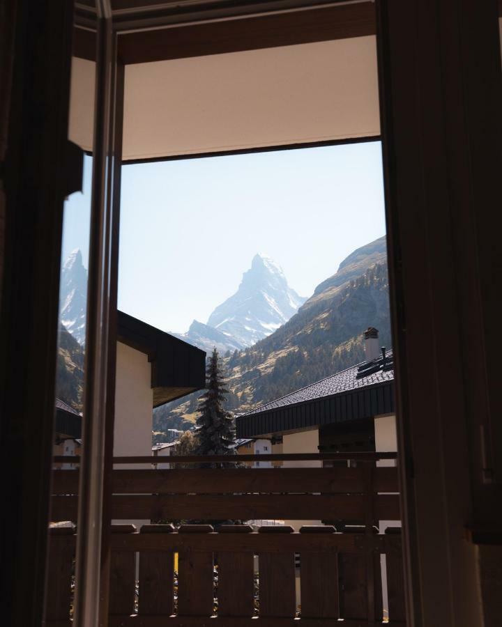 Beautiful Apartment In Zermatt With A Breathtaking View Of The Matterhorn Esterno foto